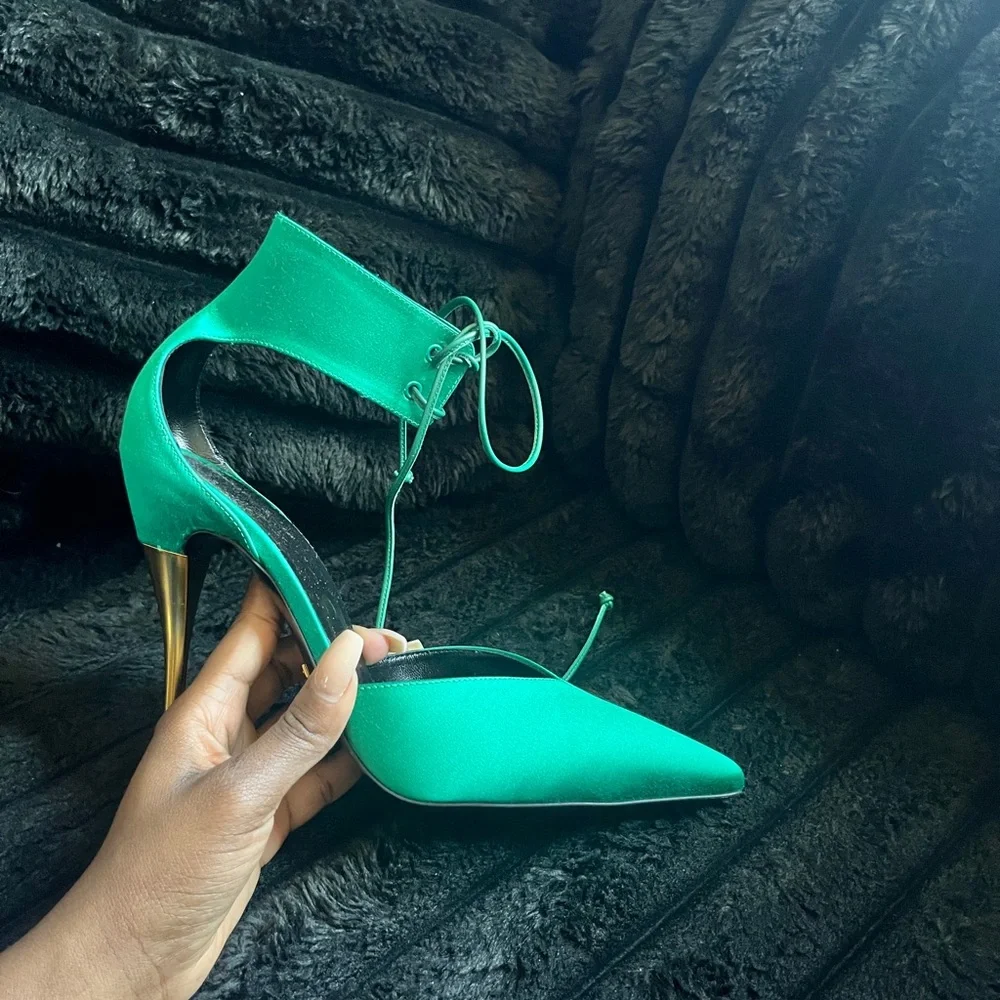 Gucci Satin Pumps
